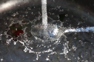 gyerekjáték vízzel